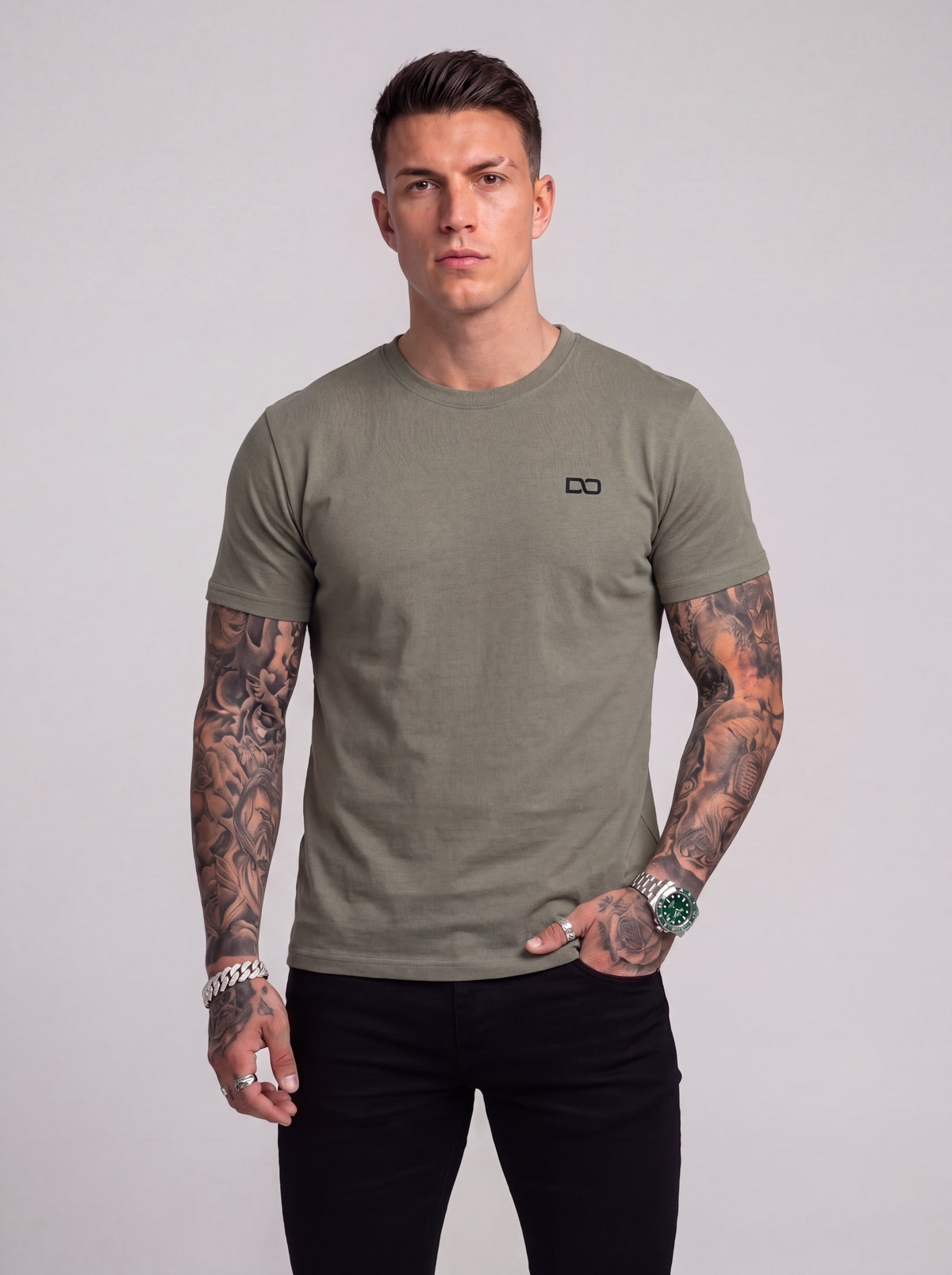 Camiseta Básica Essential Olive