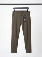 Pantalón Punto Roma Slim Verde Militar
