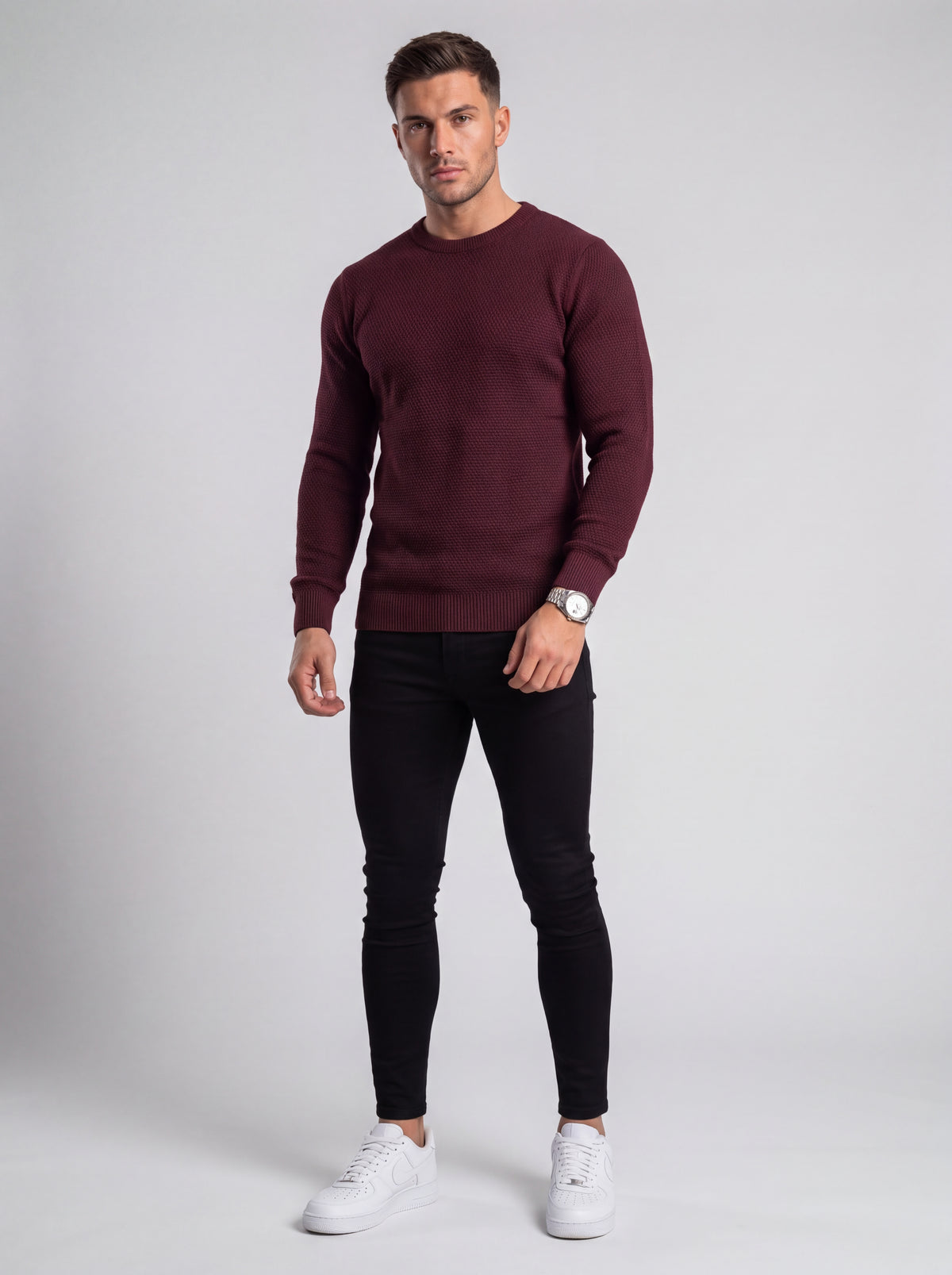 Outfit Roma — Jean Negro & Buzo Vino