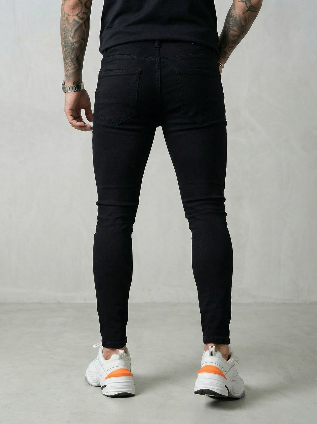 JEAN SKINNY - NEGRO TODO ROTO