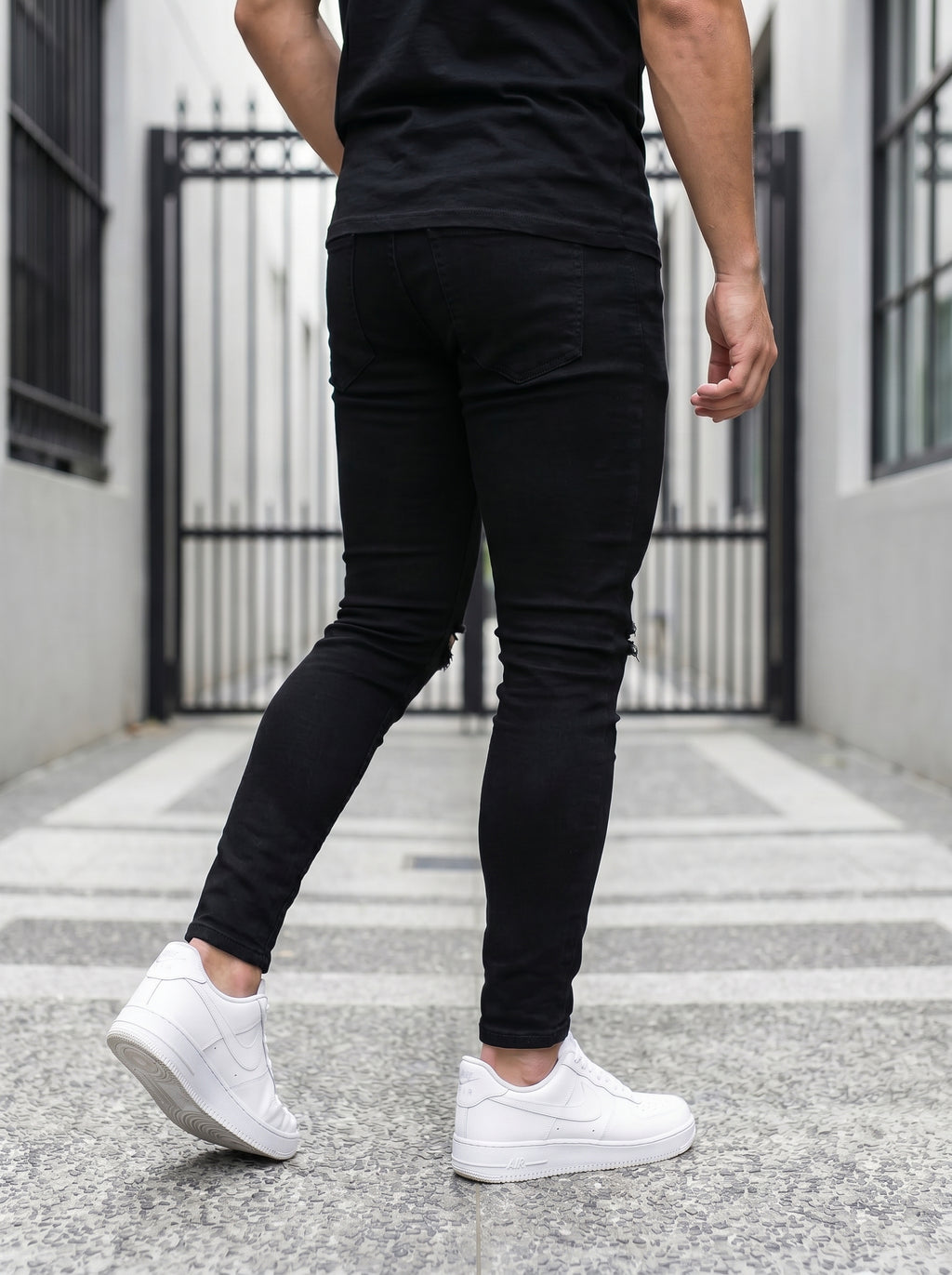 JEAN SKINNY - NEGRO LISO