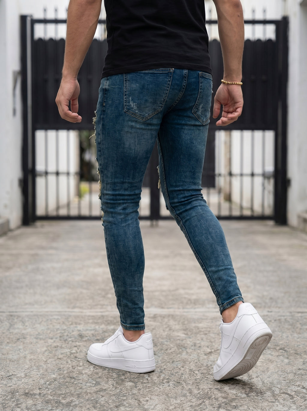JEAN SKINNY - VERDE TODO ROTO