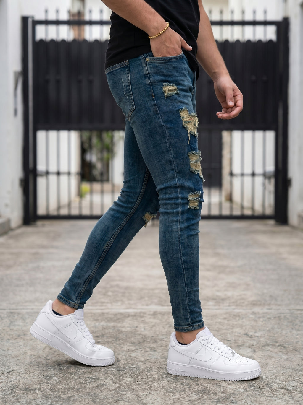 JEAN SKINNY - VERDE TODO ROTO