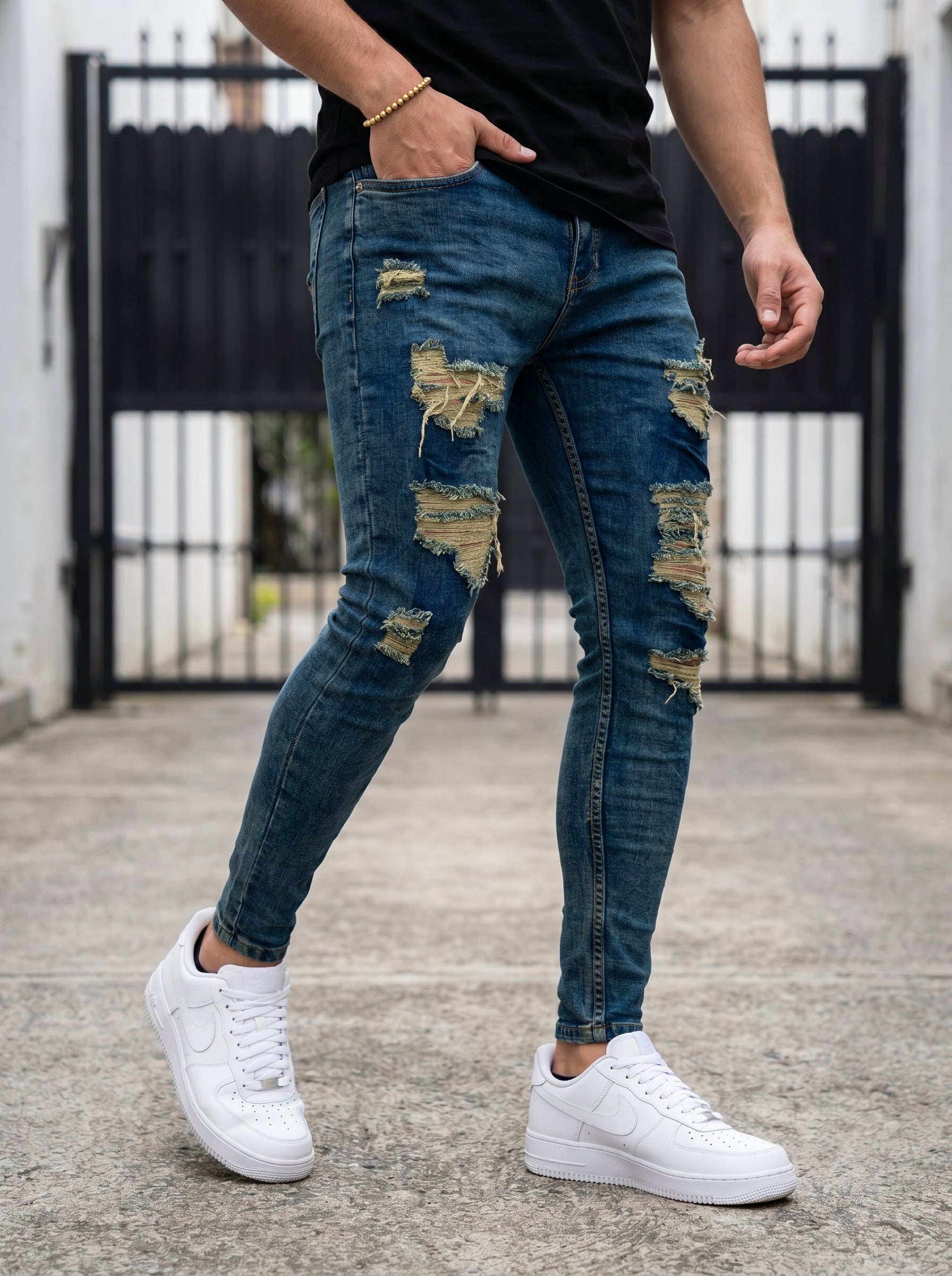 JEAN SKINNY - VERDE TODO ROTO