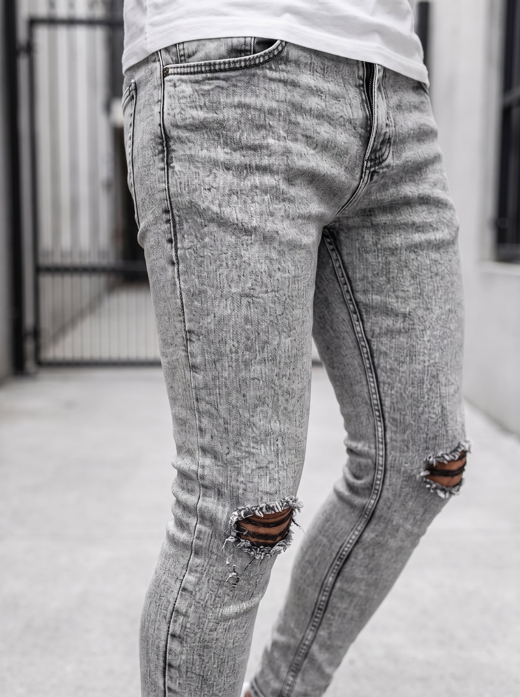 JEAN SKINNY - GRIS CLARO ROTO