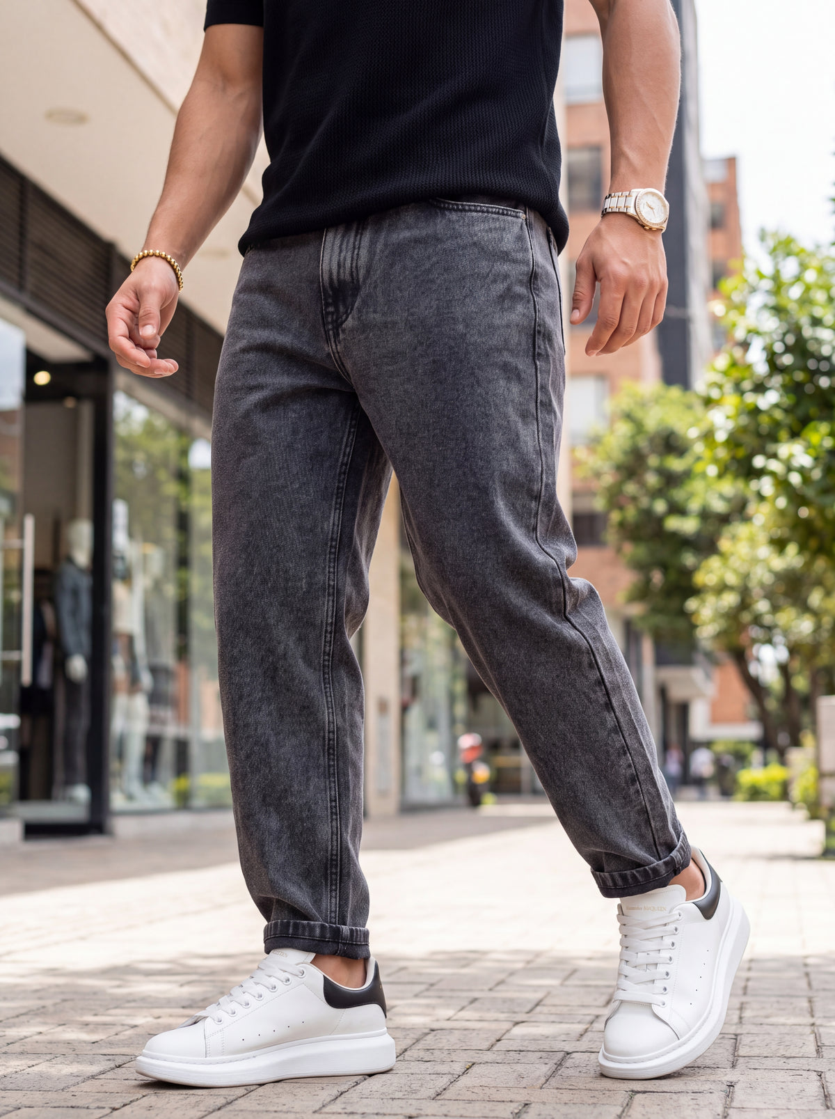 Jean Mom Fit Gris Oscuro