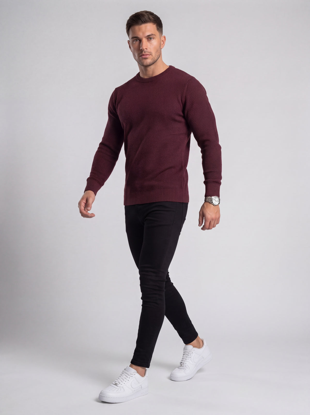 Outfit Roma — Jean Negro & Buzo Vino