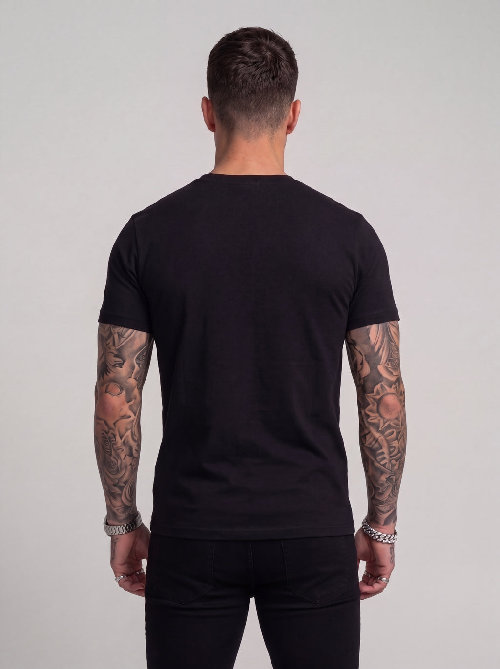 Camiseta Básica Essential Black