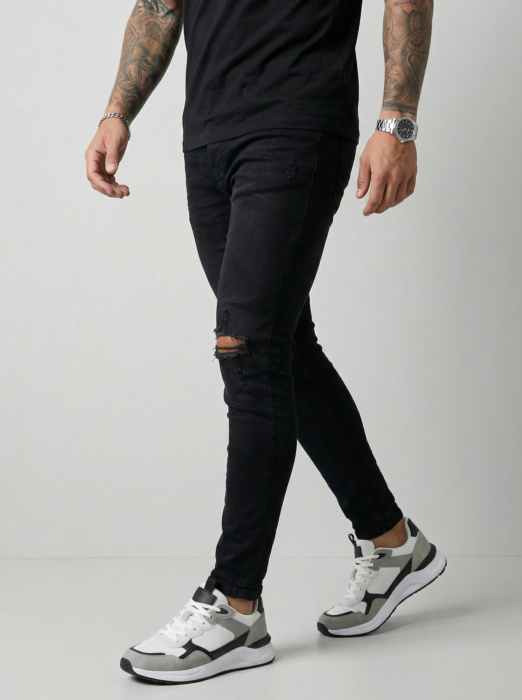 JEAN SKINNY - NEGRO ROTO RODILLA