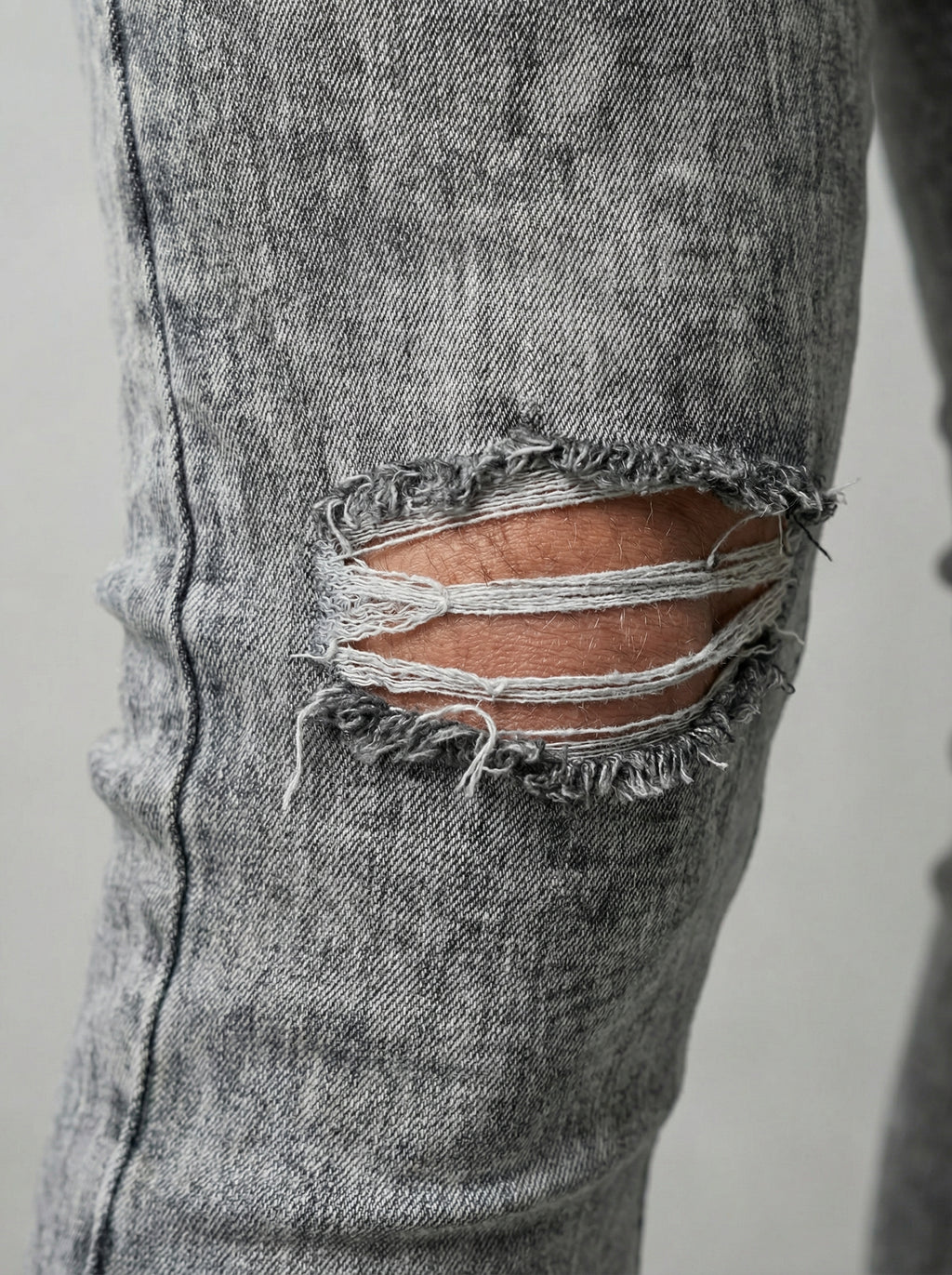 JEAN SKINNY - GRIS CLARO ROTO